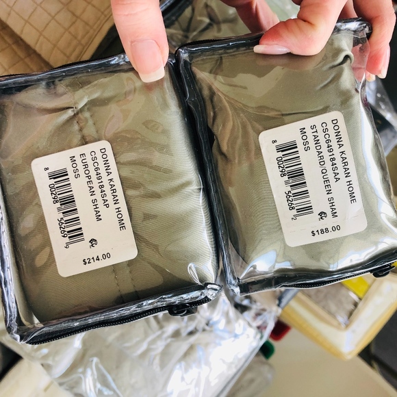 Donna Karan 100% quilted Silk Standard/Queen MOSS sham - Picture 10 of 14